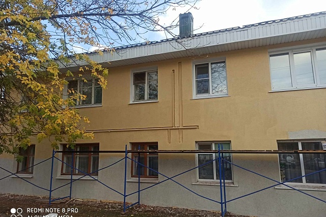 В Сердобске в рамках "пилотного проекта" завершается ремонт фасада многоквартирного дома В Сердобске в рамках "пилотного проекта" завершается ремонт фасада многоквартирного дома